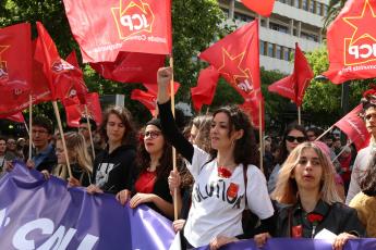 Avançamos com a força da juventude